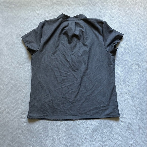 Figs Pali Crescent Scrub Top Limited Edition Gray Size L - Picture 3 of 9